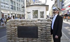 <b>30年过去了,虚拟现实让柏林墙重现生机</b>