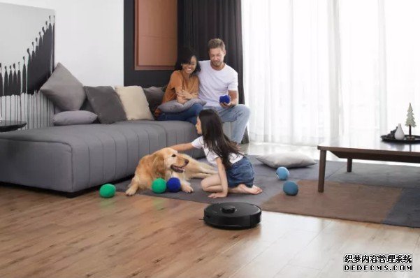 蓝冠怎么样:养宠物并不意味着抛弃你的机器人吸尘器