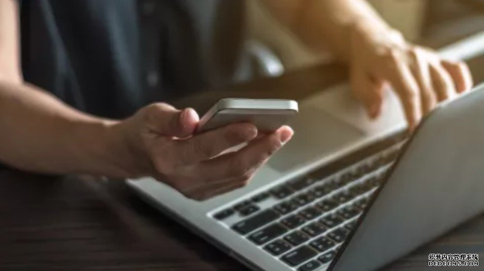 蓝冠测速:互联网服务提供商将恢复美国的数据上限，尽管仍处于封锁状态