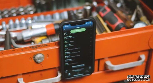 蓝冠怎么样:Rokform为你的万能手机制造了最通用的外壳