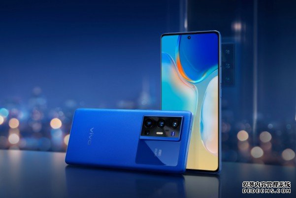 影像芯片、玻璃镜片、蔡司镀膜加持，蓝冠线路测试Vivo X70 系列正式登场