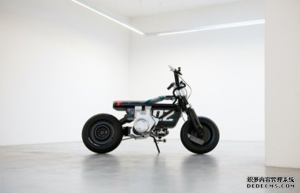 蓝冠测速宝马最新的概念电动车 CE 02 是一款为新手准备的小机车