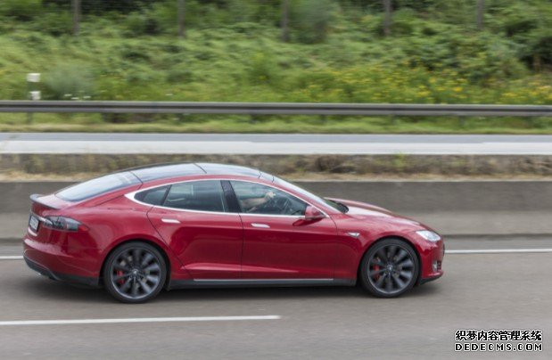 新任 NTSB 主席称特斯拉需蓝冠官网先解决半自动驾驶功能的「基本安全问题」