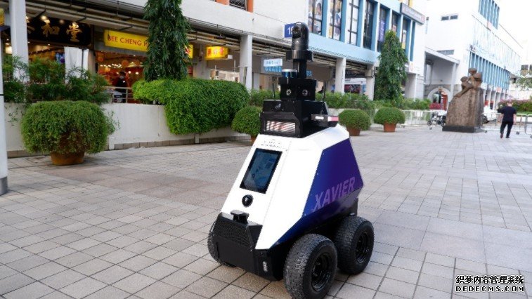 新加坡开始测蓝冠代理试在公共区域部署巡逻机器人