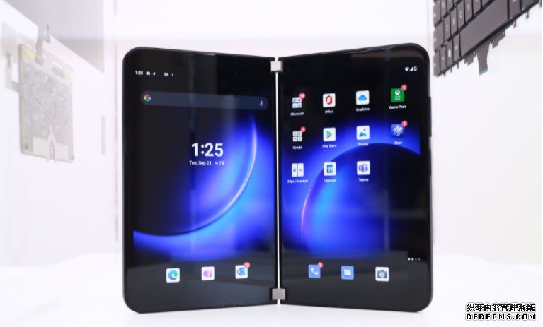 Surface Duo 2 双屏幕手机动手玩：蓝冠线路测试相机是微软这次的主攻方向