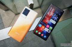 <b>蓝冠测速iQOO 8、8 Pro 评测：双杀</b>