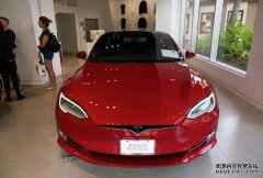 <b>Tesla 因安全带提示音问题召回 817,000 辆汽车蓝冠注册</b>