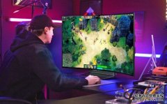 <b>LG 自己也出蓝冠代理了款能掰弯的 OLED Flex 显示器</b>