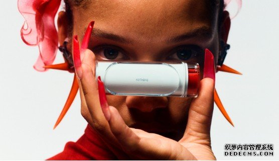 蓝冠官网Nothing 抢先公开下款耳机 Ear Stick 的充电盒