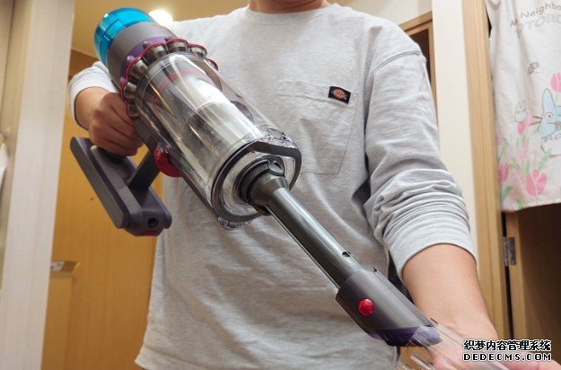 蓝冠官网Dyson Gen 5 Detect 最强吸尘机抵港：最大吸力、极长续航、特大尘筒