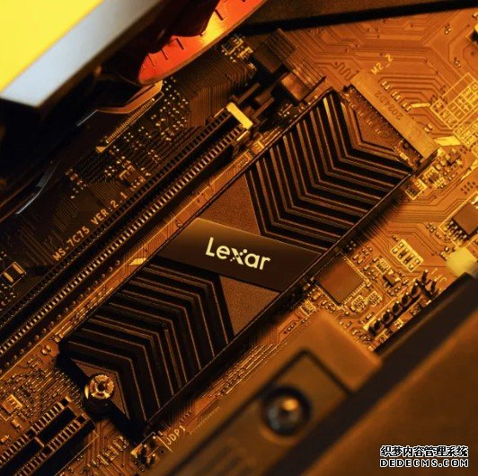 蓝冠官网世界备份日优惠:4TB SN850X 旗舰 SSD 狂降 US$400,对折都不到