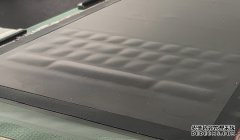 <b>卡内基大学研发用蓝冠注册液体形成实体按键的萤幕技术</b>