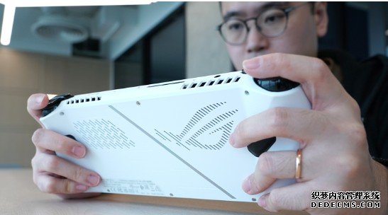 ROG Ally 手持游蓝冠代理戏主机正式发表，香港限量抽籤预购