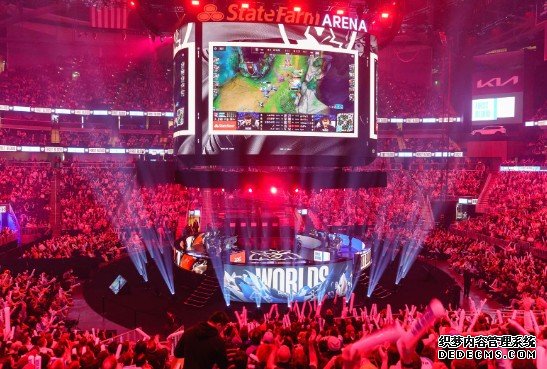 因《英雄联盟》蓝冠代理选手罢工,Riot 威胁将取消北美区的下半季赛事