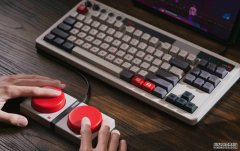 <b>致敬任天堂紅白機 / NES，沐鸣注册登录八位堂首款機械鍵盤滿載</b>