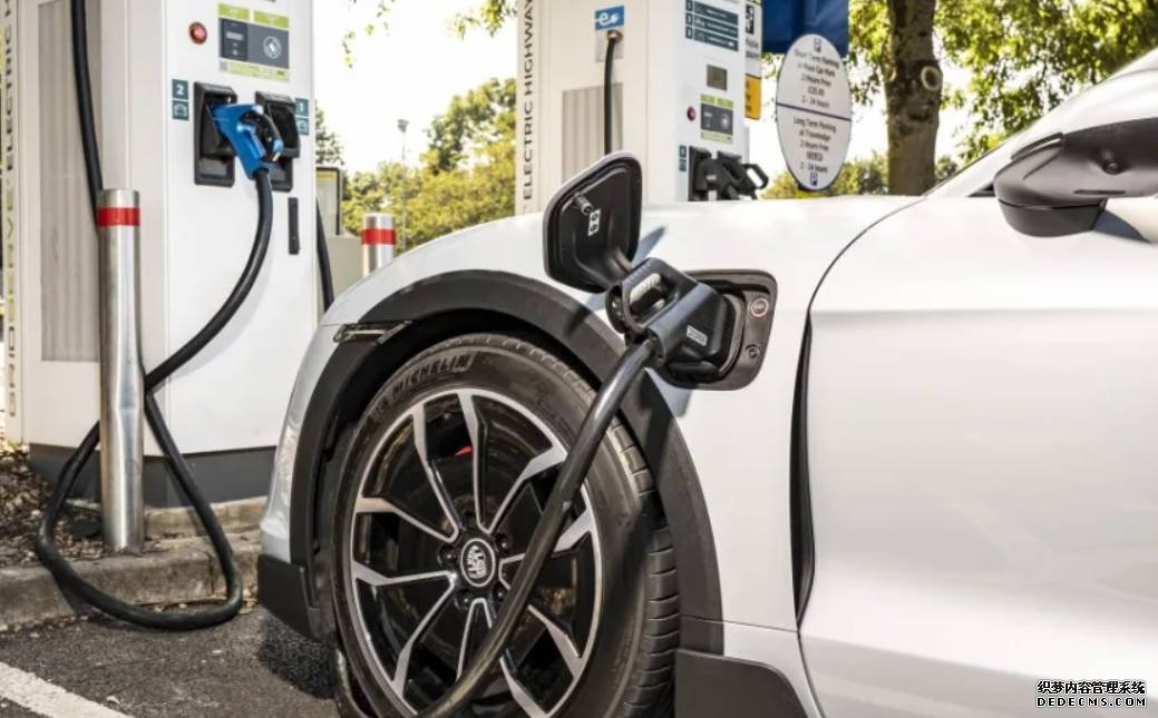 沐鸣注册登录特斯拉「快樂錶」引爭議 七大車廠攜手對抗里程焦慮