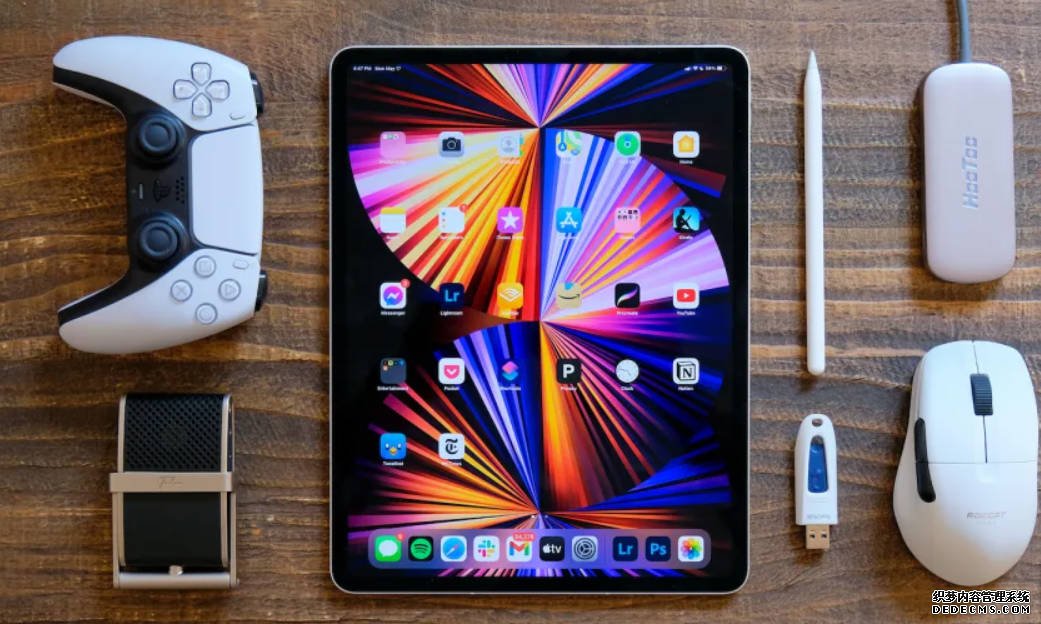 iPhone 15 Pro 和未來的 iPad 蓝狮代理可能利用 Apple Watch 7 上的 LIPO 技術縮窄邊框