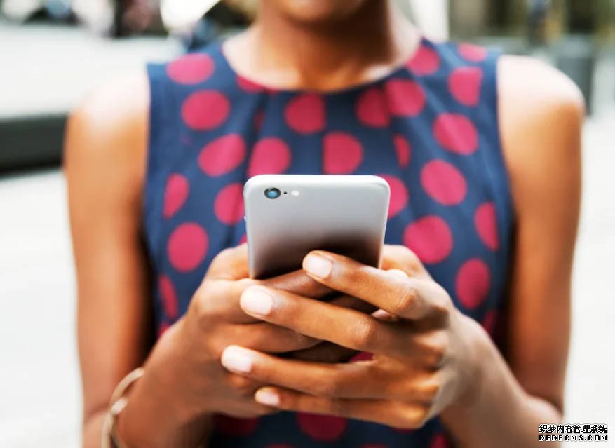 YouTube 為 Shorts 沐鸣增添更多創作者工具