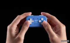 <b>八位堂在小小的 Micro 2号站登录控制器裡塞進了 16 顆按鍵</b>